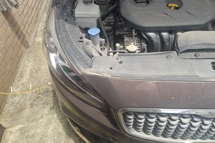 Used Kia K4 2014 1.8L Manual GL Engine Bay Right