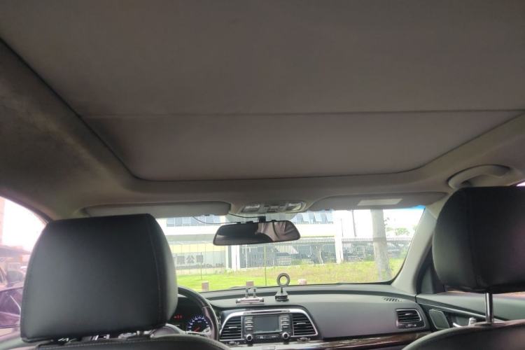Used Kia K4 2014 1.8L Automatic DLX Headliner