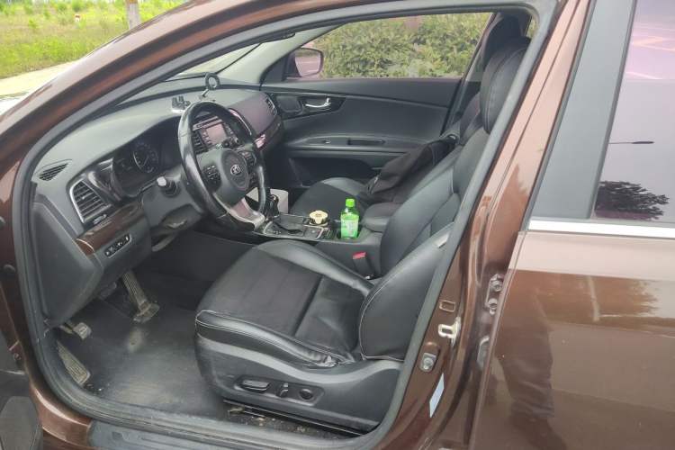 Used Kia K4 2014 1.8L Automatic DLX Left Front Seat