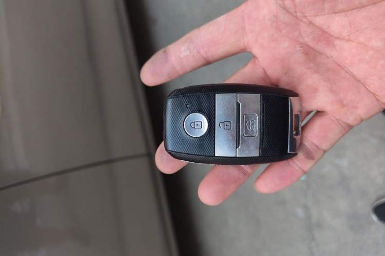 Used Kia K4 2014 1.8L Automatic GL Vehicle Key