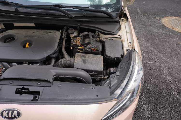 Used Kia K4 2014 1.8L Automatic GLS Engine Bay Left