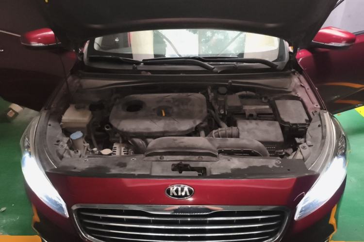 Used Kia K4 2014 1.8L Automatic DLX Engine Bay