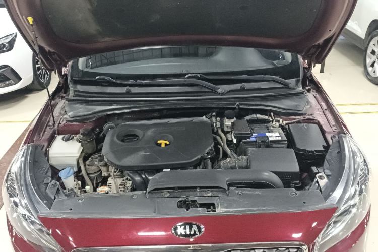 Used Kia K4 2014 1.8L Automatic GLS Engine Bay