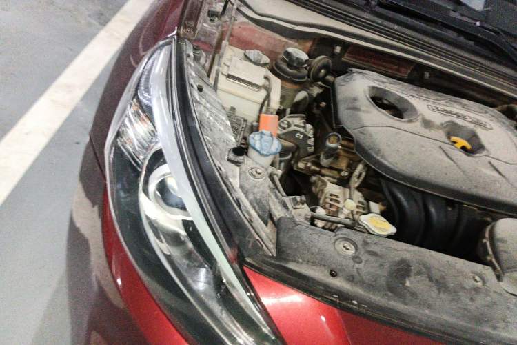 Used Kia K4 2014 1.8L Automatic GLS Engine Bay Right