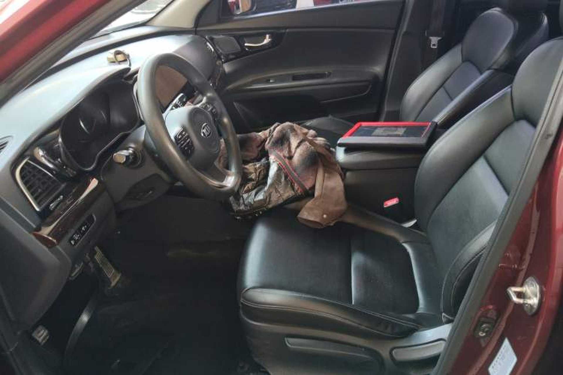 Used Kia K4 2014 1.8L Automatic GLS Left Front Seat