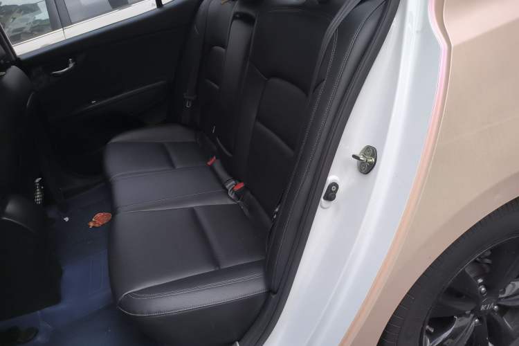 Used Kia K4 2014 1.8L Automatic GLS Left Rear Seat