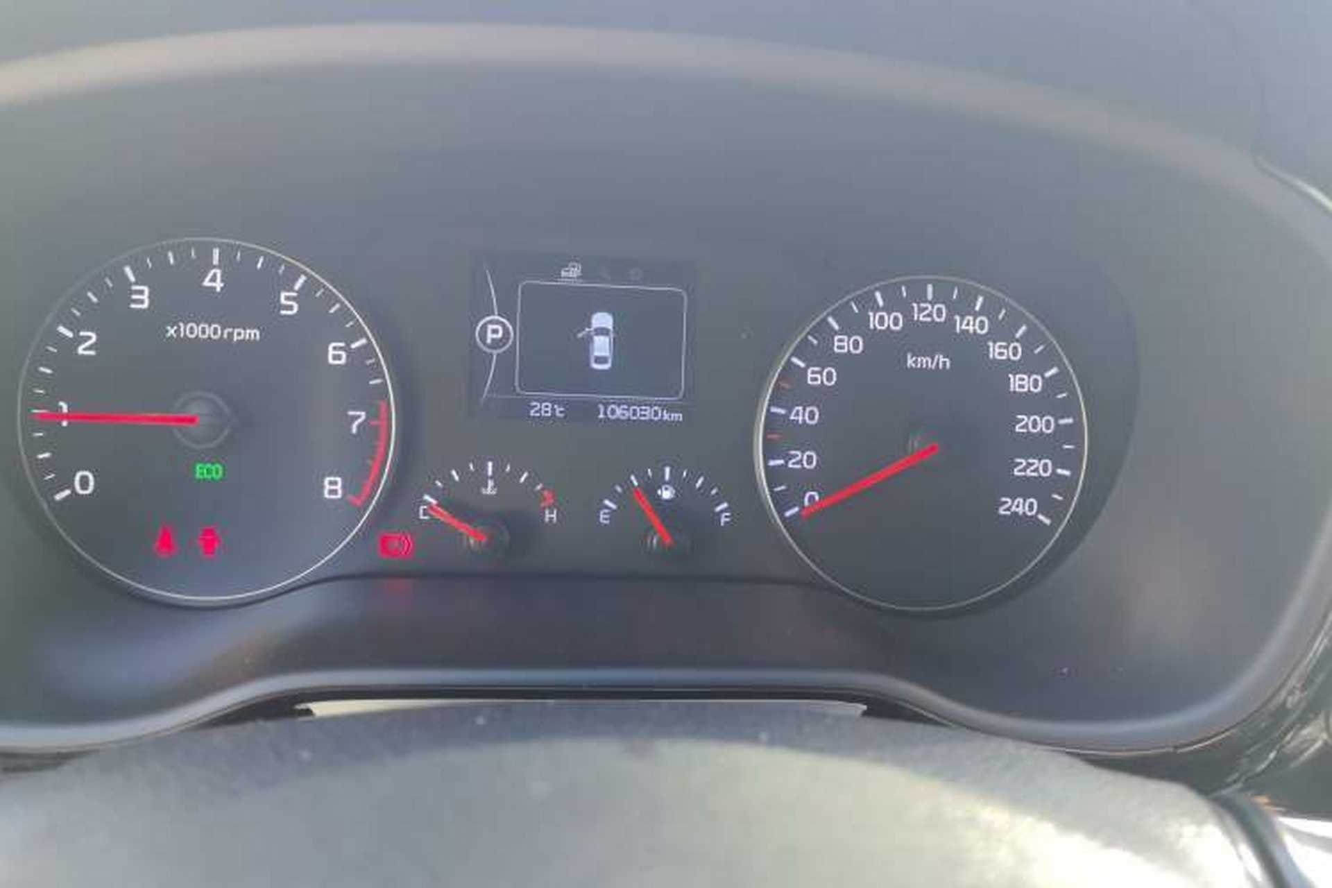 Used Kia K4 2014 1.8L Automatic GLS Odometer Close Up