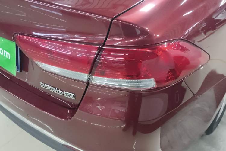 Used Kia K4 2014 1.8L Automatic GLS Right Rear Taillight