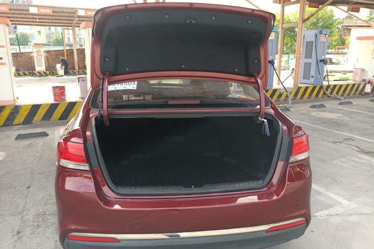 Used Kia K4 2014 1.8L Automatic GLS Trunk