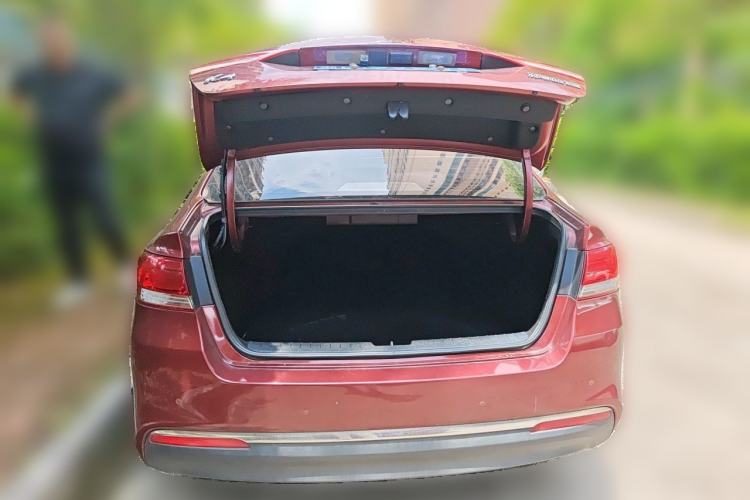 Used Kia K4 2014 1.8L Automatic GLS Trunk