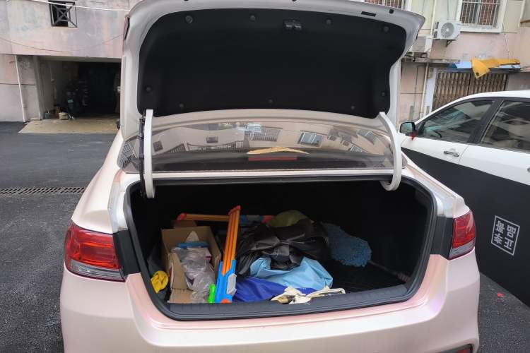 Used Kia K4 2014 1.8L Automatic GLS Trunk