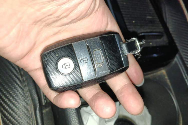 Used Kia K4 2014 1.8L Automatic GLS Vehicle Key