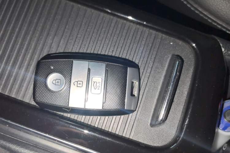 Used Kia K4 2014 1.8L Automatic DLX Vehicle Key