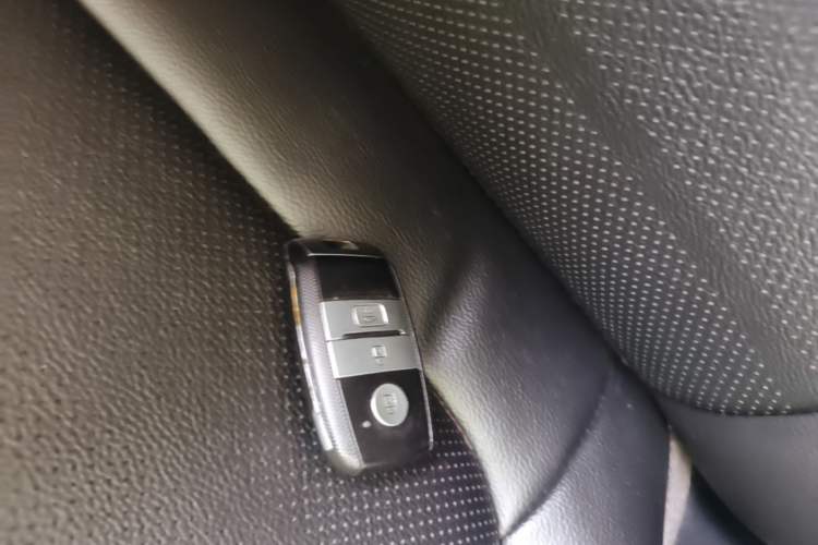 Used Kia K4 2014 1.8L Automatic GLS Vehicle Key