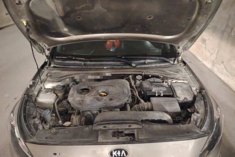Used Kia K4 2014 1.8L Automatic GLS Engine Bay