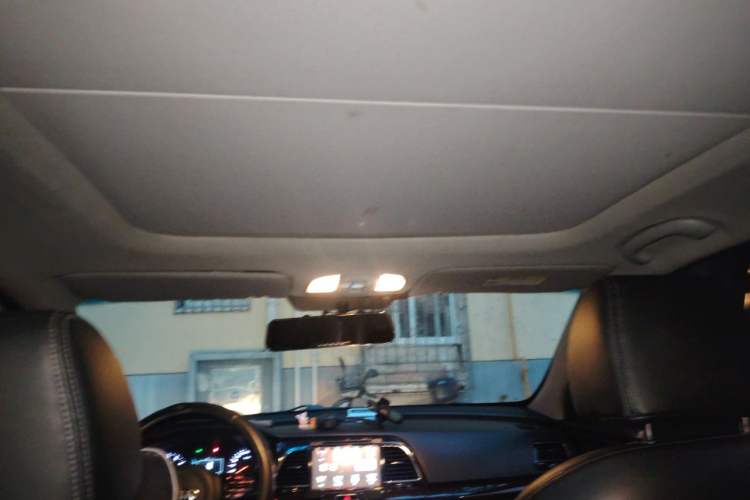 Used Kia K4 2014 1.8L Automatic LUX Headliner
