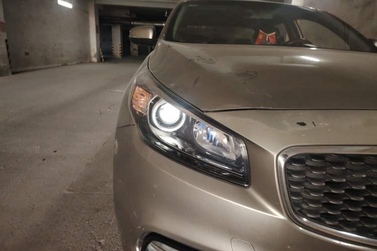 Used Kia K4 2014 1.8L Automatic GLS Right Front Headlight