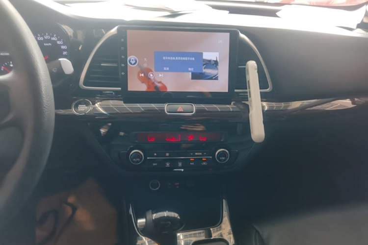 Used Kia K4 2014 1.8L Automatic GLS Audio And AC Panel