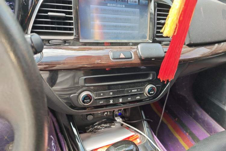 Used Kia K4 2014 1.8L Automatic GLS Audio And AC Panel