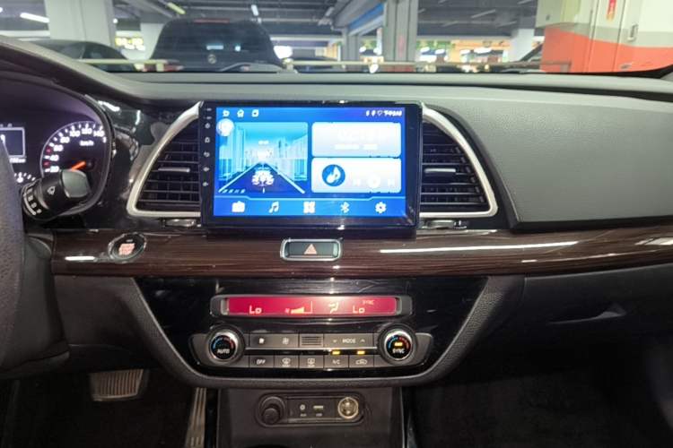 Used Kia K4 2014 1.8L Automatic GLS Audio And AC Panel