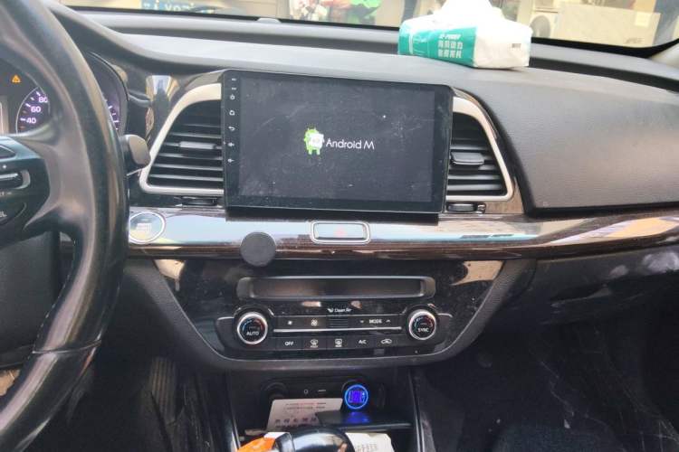 Used Kia K4 2014 1.8L Automatic GLS Audio And AC Panel