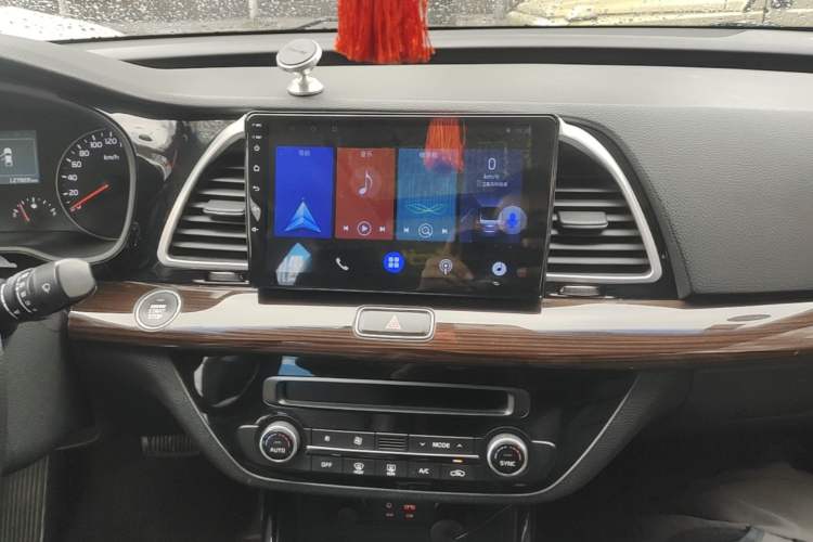 Used Kia K4 2014 1.8L Automatic GLS Audio And AC Panel