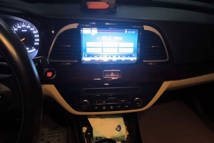 Used Kia K4 2014 1.8L Automatic GLS Audio And AC Panel