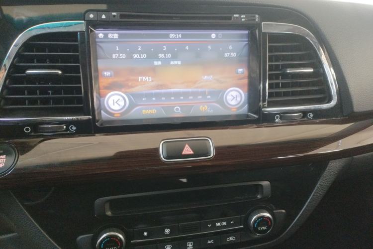 Used Kia K4 2014 1.8L Automatic GLS Audio And AC Panel