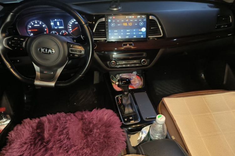 Used Kia K4 2014 1.6T Automatic Turbo Center Console
