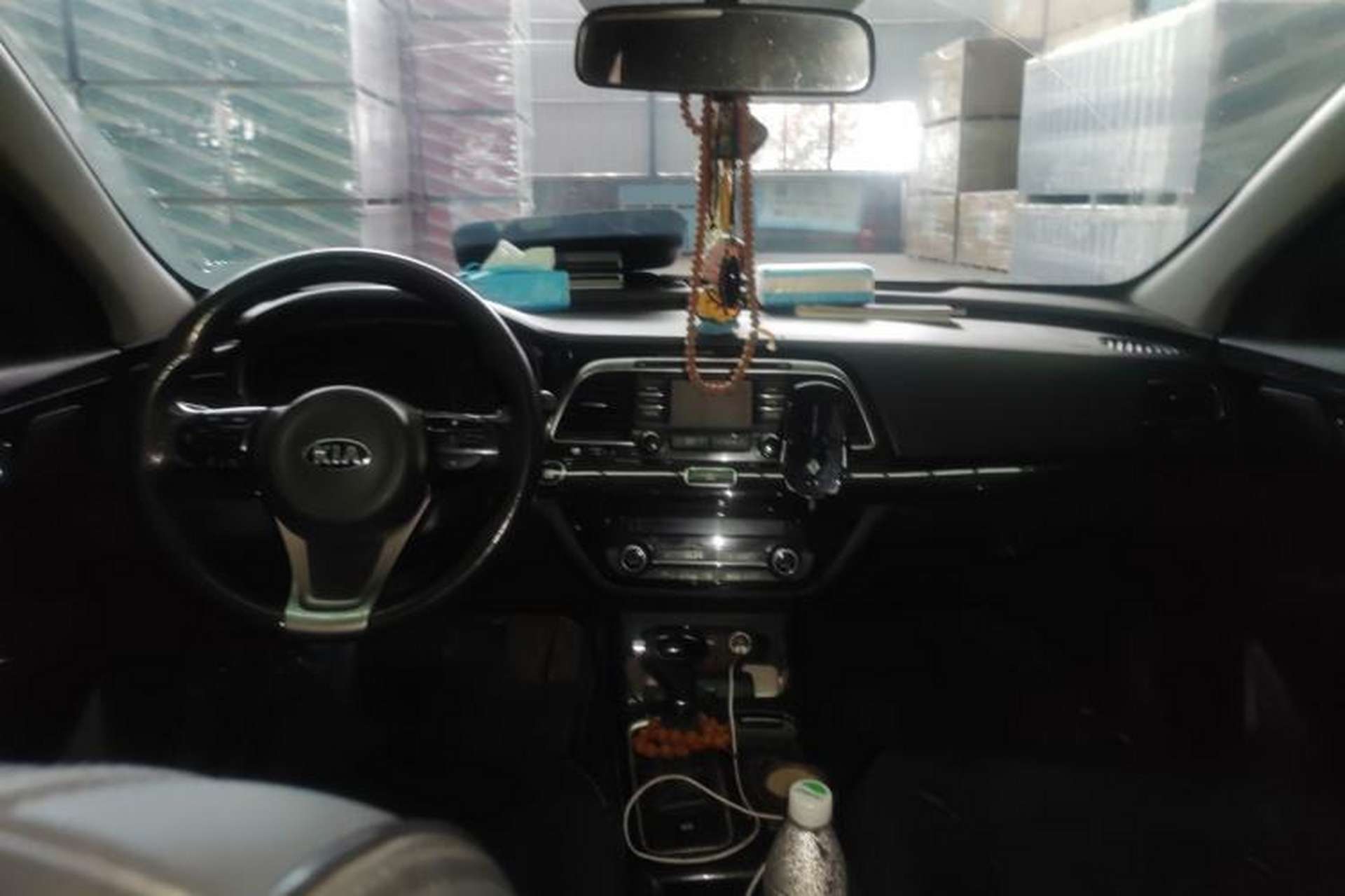 Used Kia K4 2014 1.8L Automatic GLS Center Console