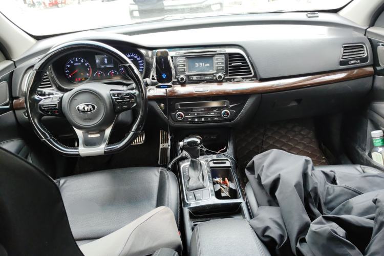 Used Kia K4 2014 1.6T Automatic Turbo Center Console