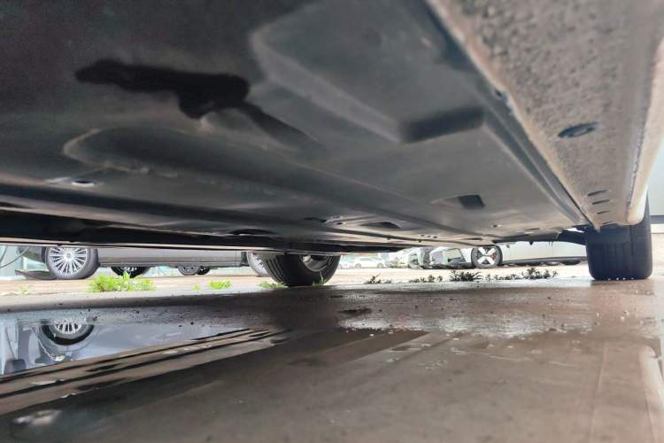 Used Kia K4 2014 2.0L Automatic PRM Chassis Front Left