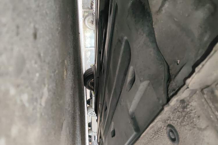 Used Kia K4 2014 1.8L Automatic GLS Chassis Front Left