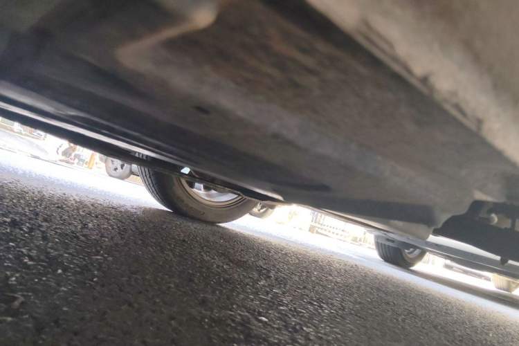 Used Kia K4 2014 1.8L Automatic GLS Chassis Front Left