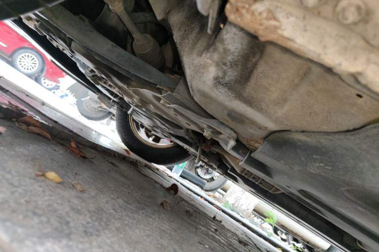 Used Kia K4 2014 1.8L Automatic GLS Chassis Front Left