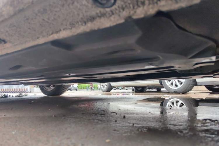 Used Kia K4 2014 2.0L Automatic PRM Chassis Front Right