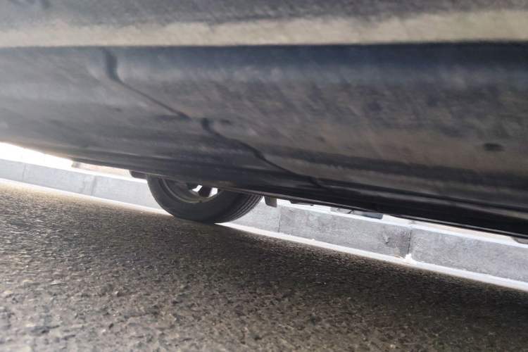 Used Kia K4 2014 1.8L Automatic GLS Chassis Front Right