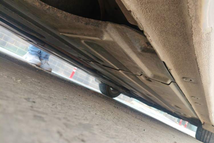 Used Kia K4 2014 1.8L Automatic GLS Chassis Rear Right