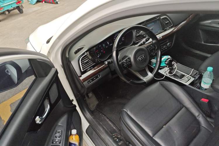 Used Kia K4 2014 1.8L Automatic DLX Driver Seat