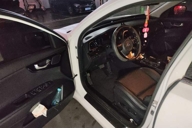 Used Kia K4 2014 1.8L Automatic GLS Driver Seat