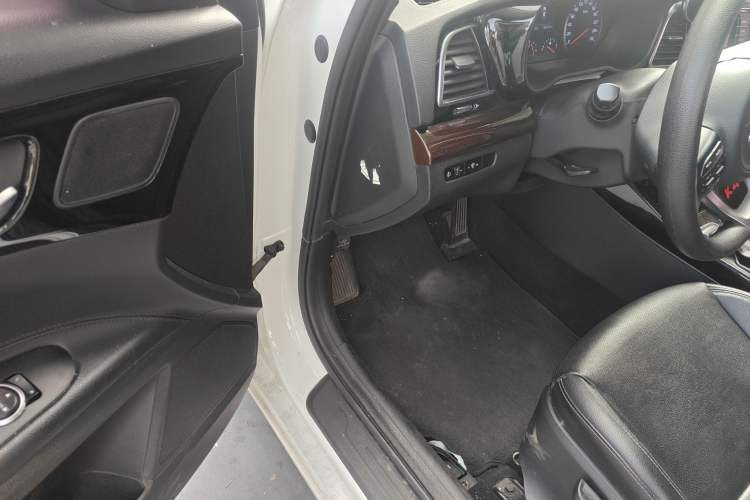 Used Kia K4 2014 1.8L Automatic GLS Driver Seat