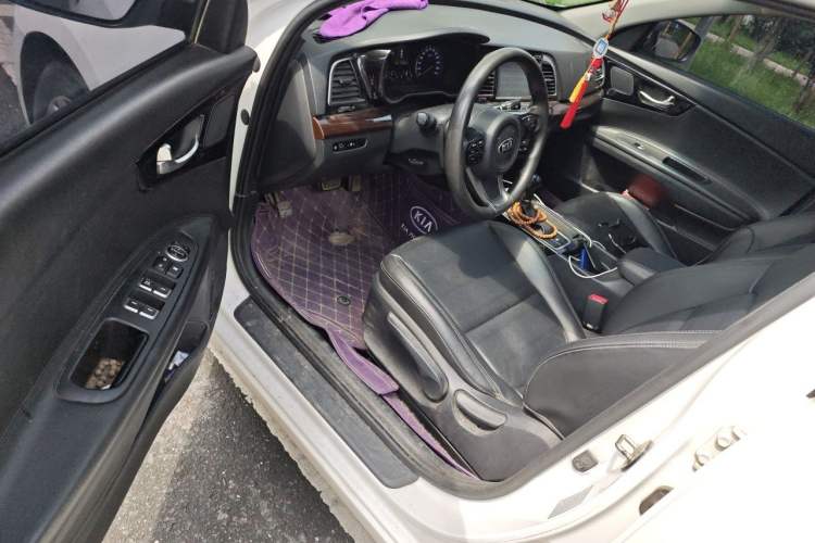 Used Kia K4 2014 1.8L Automatic GLS Driver Seat