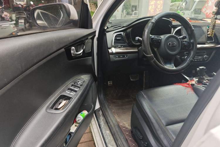 Used Kia K4 2014 1.8L Automatic GLS Driver Seat