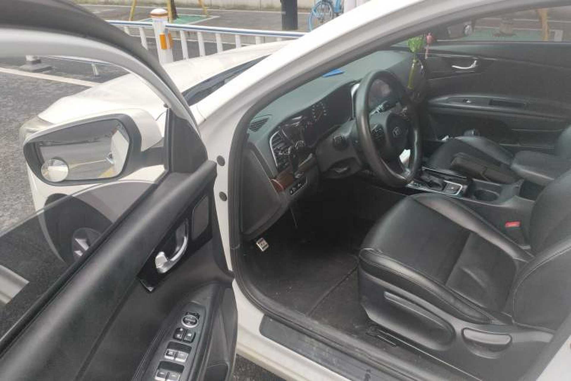 Used Kia K4 2014 1.8L Automatic GLS Driver Seat