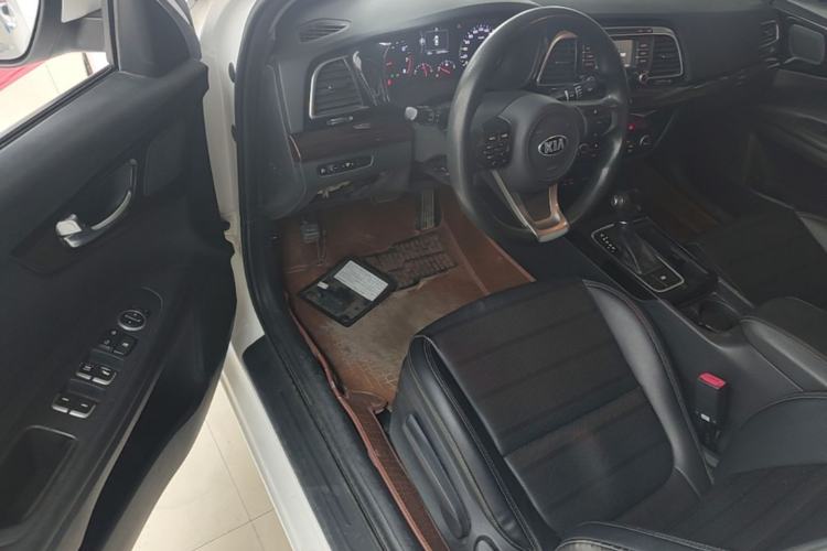 Used Kia K4 2014 1.8L Automatic GLS Driver Seat