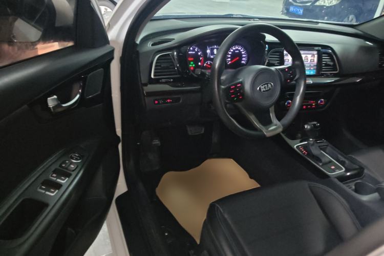 Used Kia K4 2014 1.8L Automatic GLS Driver Seat