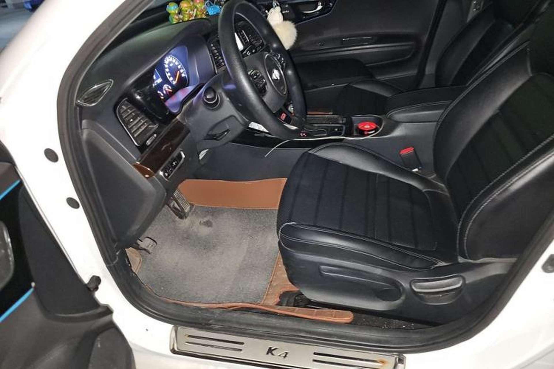 Used Kia K4 2014 1.8L Automatic GLS Driver Seat