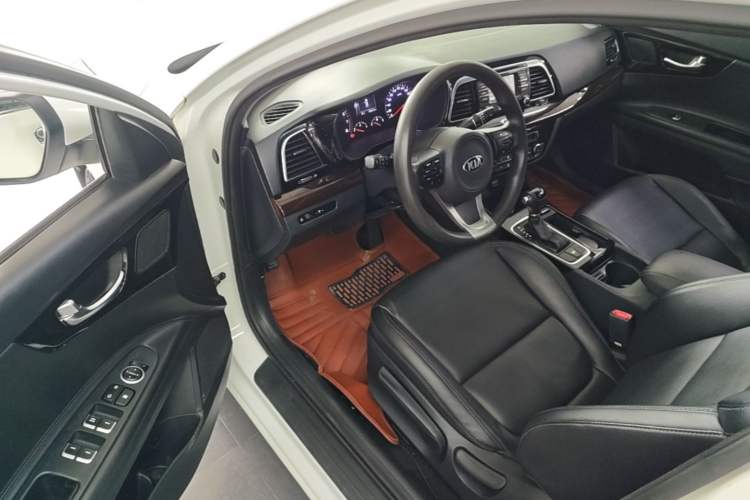 Used Kia K4 2014 1.8L Automatic GLS Driver Seat