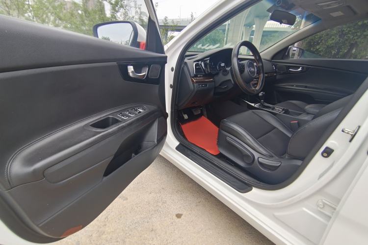 Used Kia K4 2014 1.8L Automatic GLS Driver Seat