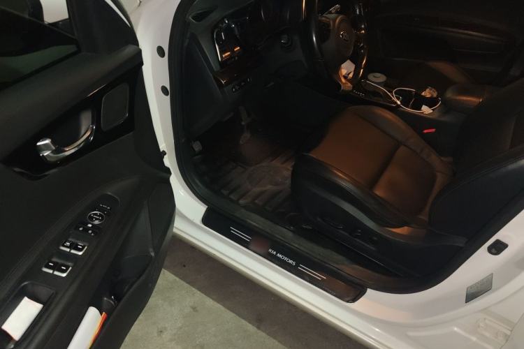 Used Kia K4 2014 1.8L Automatic DLX Driver Seat
